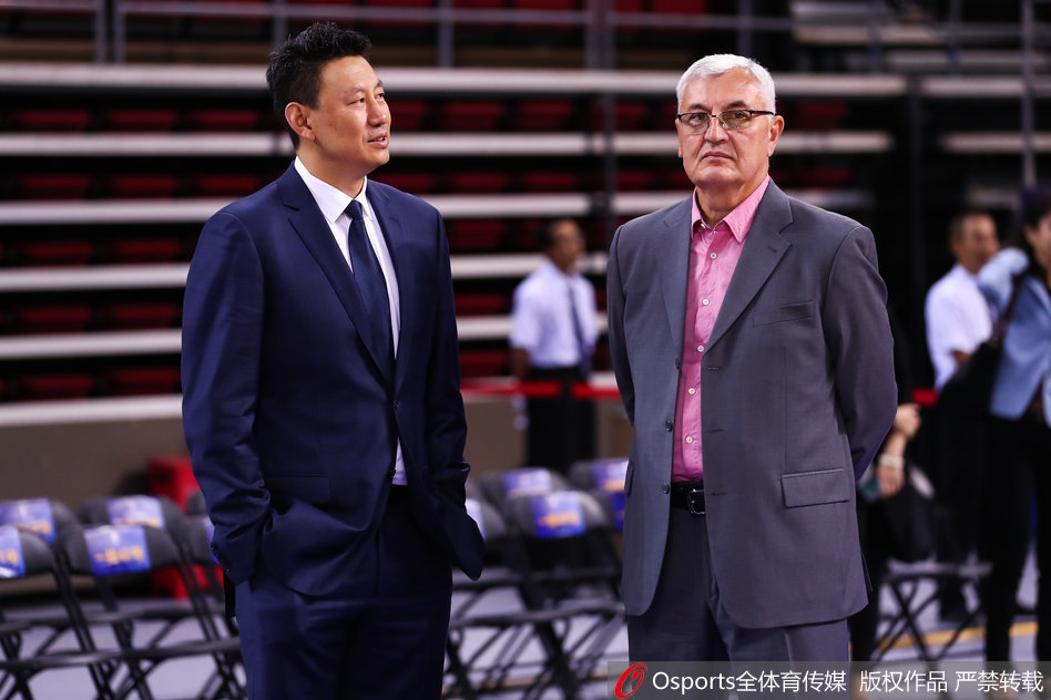 08男篮重聚首看看谁最帅