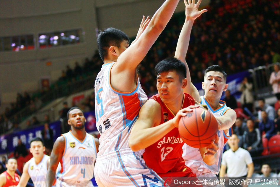 CBA第8轮:新疆118-111山东