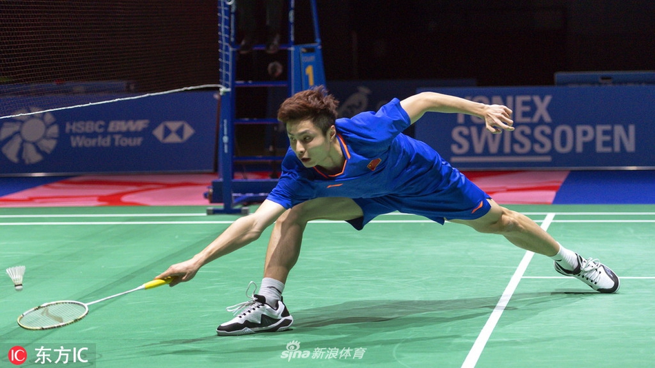 瑞士赛石宇奇2-0金廷晋级决赛