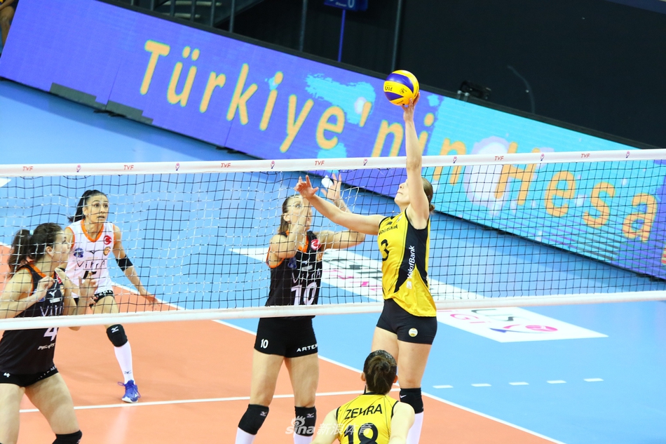 土超决赛I朱婷27分瓦基弗2-3伊萨