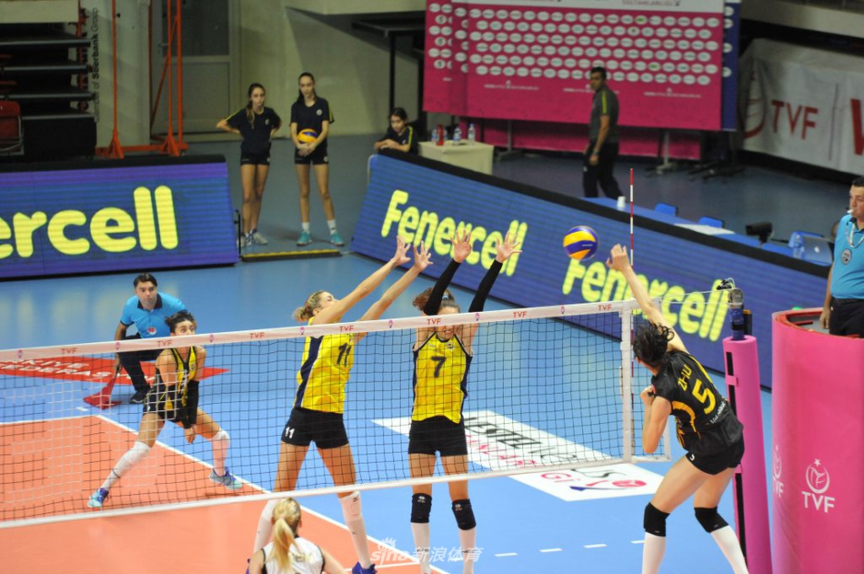 朱婷30分瓦基弗力克费内巴切三连胜