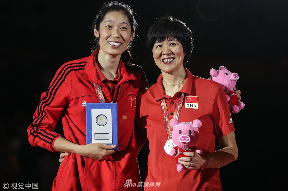 女排世锦赛颁奖仪式中国摘铜