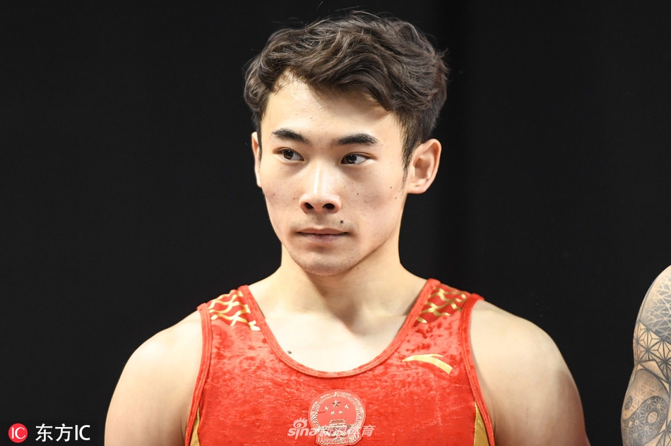 体操美国杯男子全能马跃出战