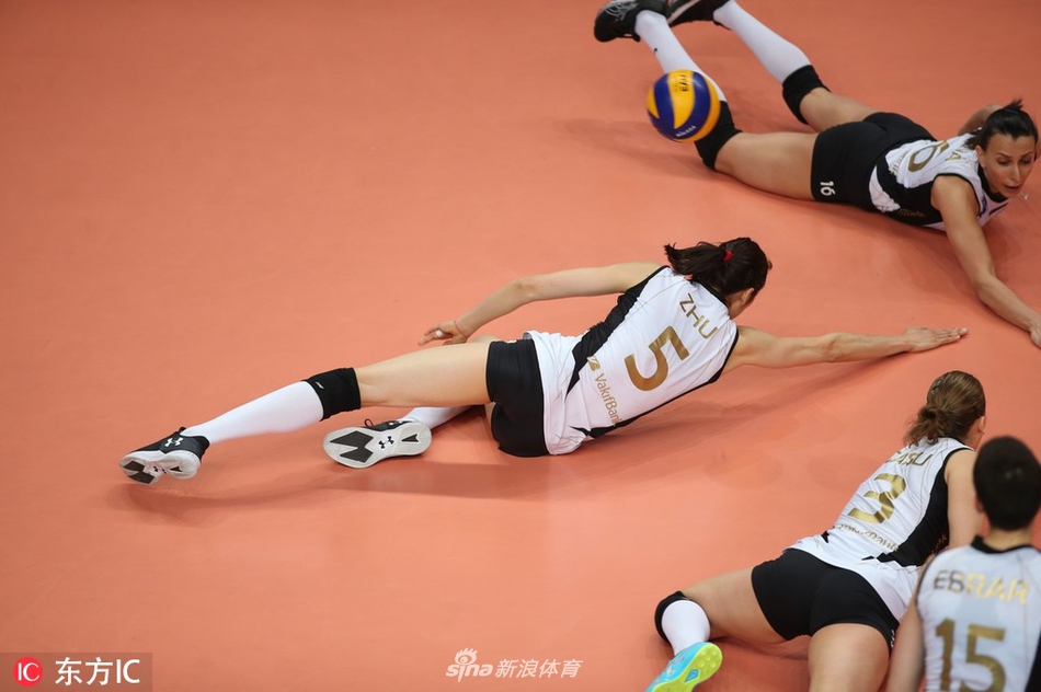 朱婷11分土超1/4决赛瓦基弗3-0取胜