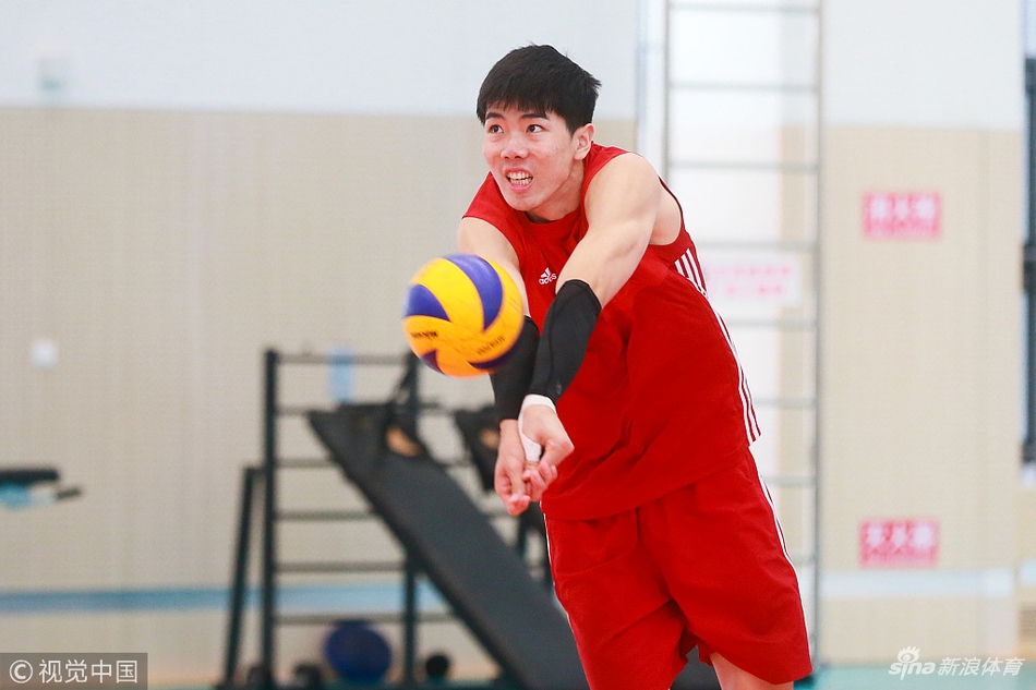 中国男排训练备战雅加达亚运会
