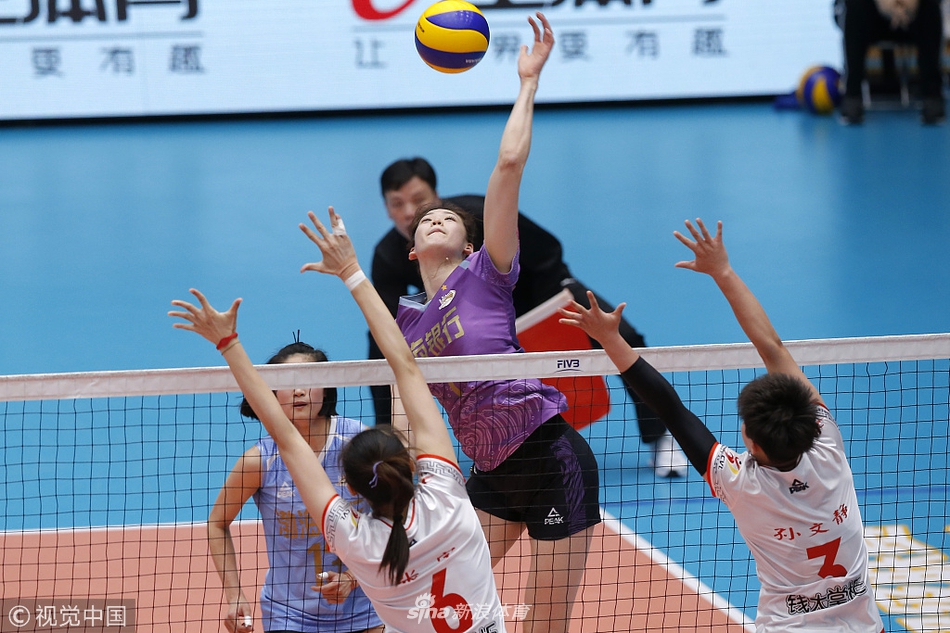 排超8强战天津女排3-0北汽女排