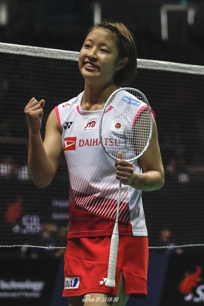 新加坡赛奥原希望2-0辛杜进决赛