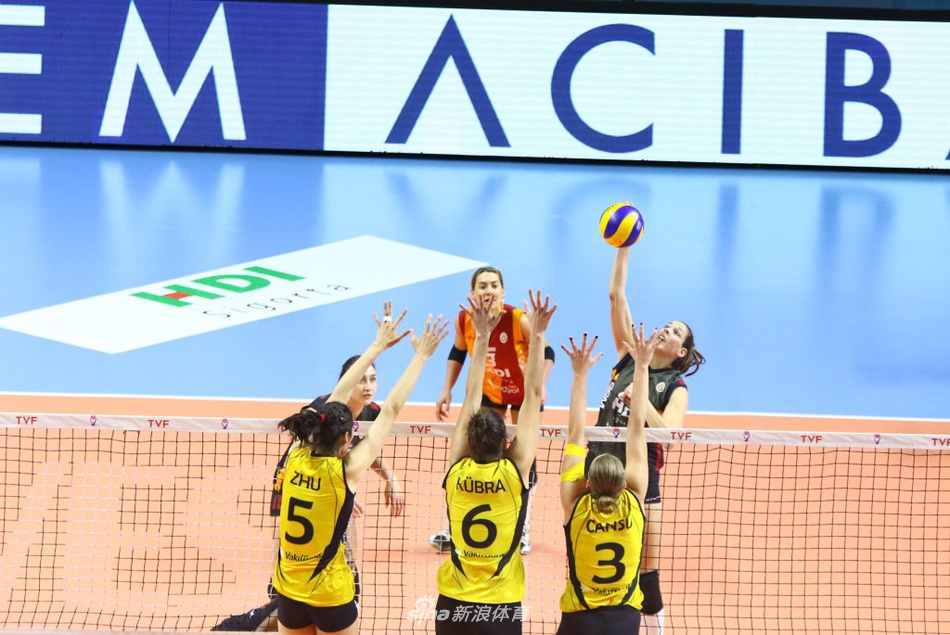 朱婷17分瓦基弗双杀加拉塔萨雷