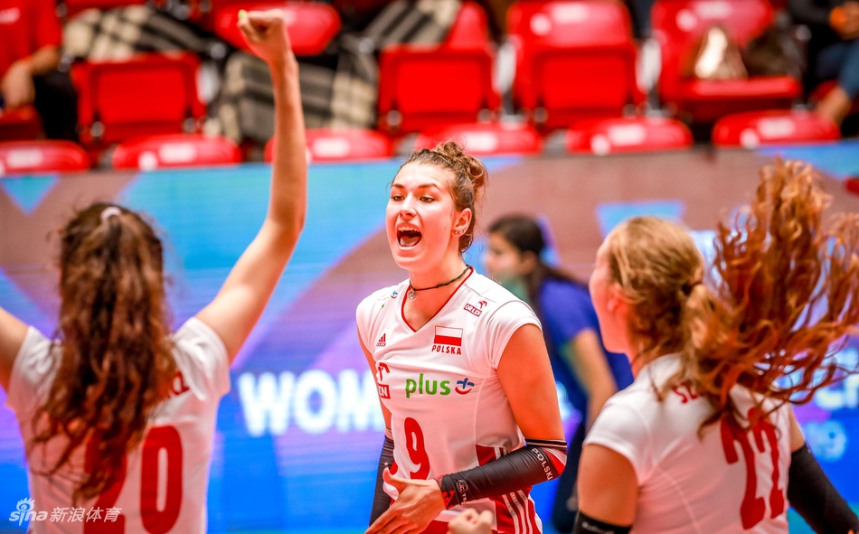 世青赛中国女排2-3不敌波兰