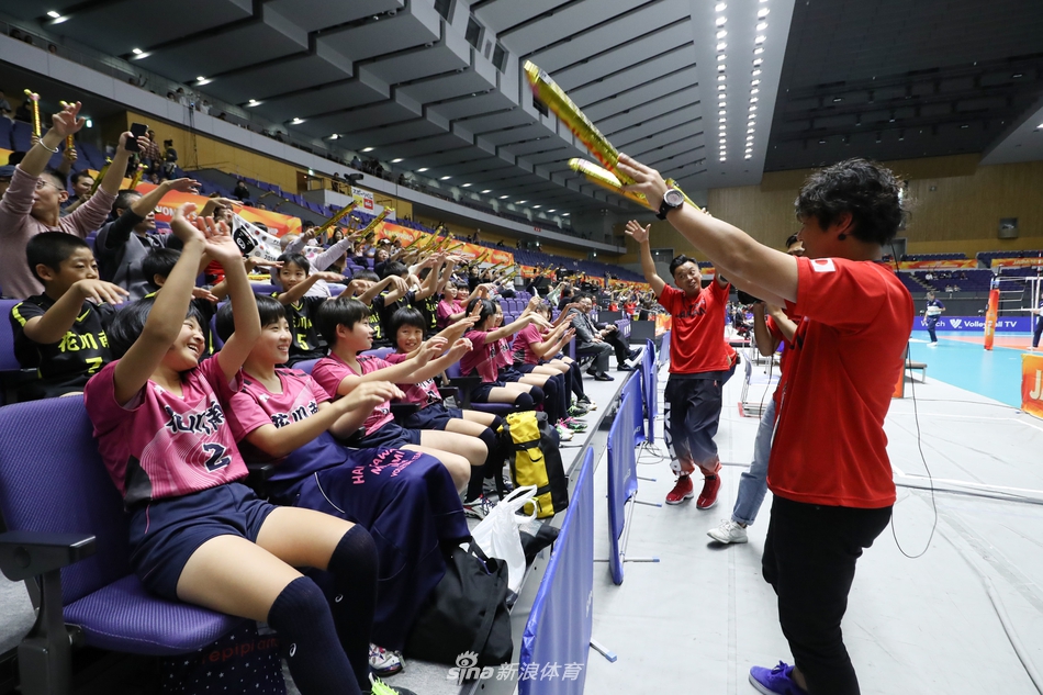 世锦赛中国女排3-0古巴获开门红