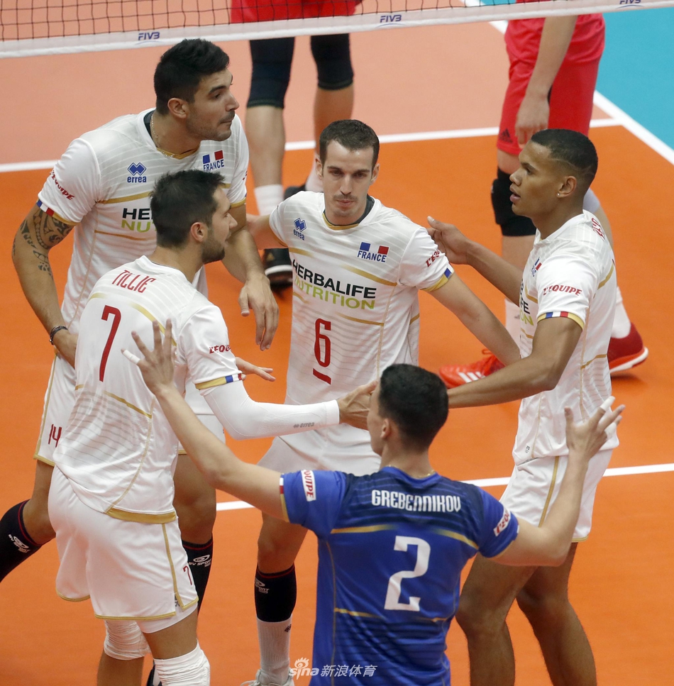 男排世锦赛中国队0-3不敌法国