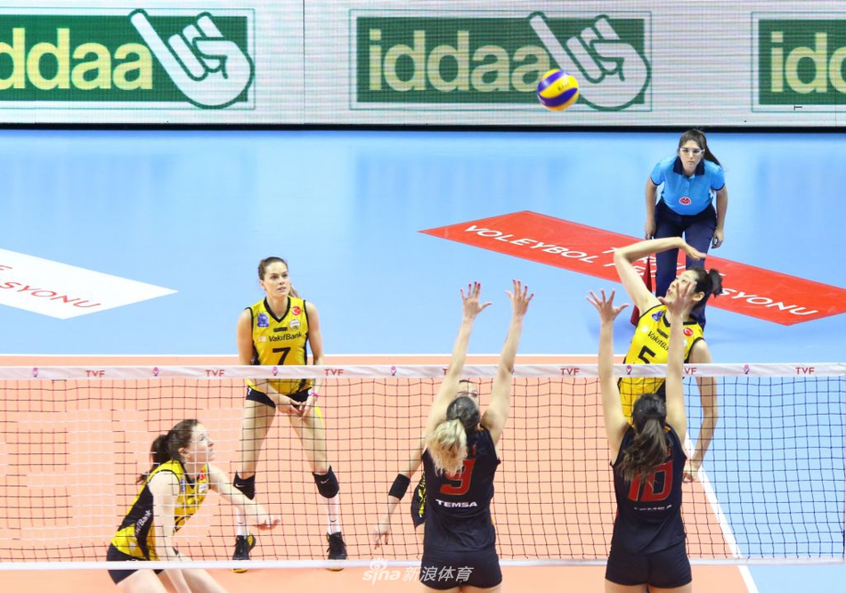 朱婷17分瓦基弗双杀加拉塔萨雷