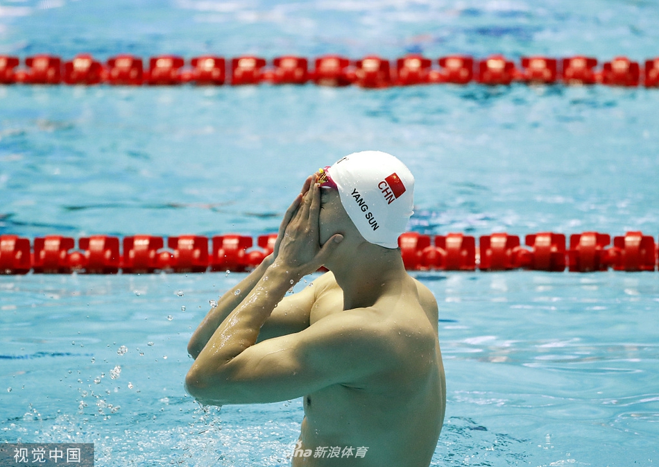 世锦赛孙杨200自卫冕对手犯规丢金