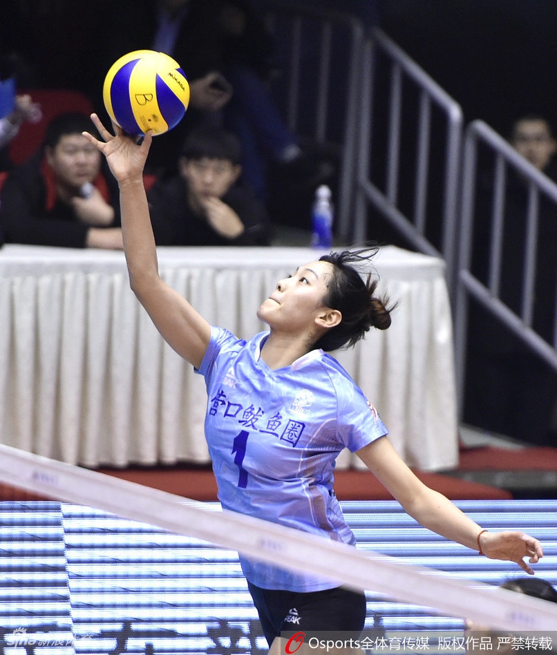 排超八强战辽宁女排3-2上海女排