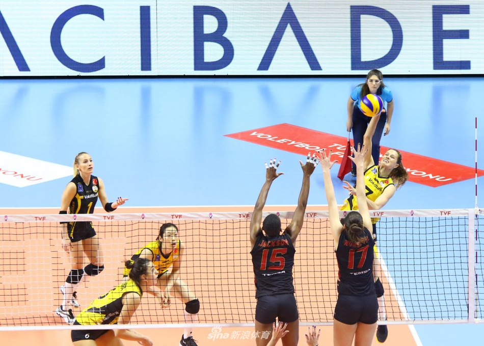 朱婷17分瓦基弗双杀加拉塔萨雷