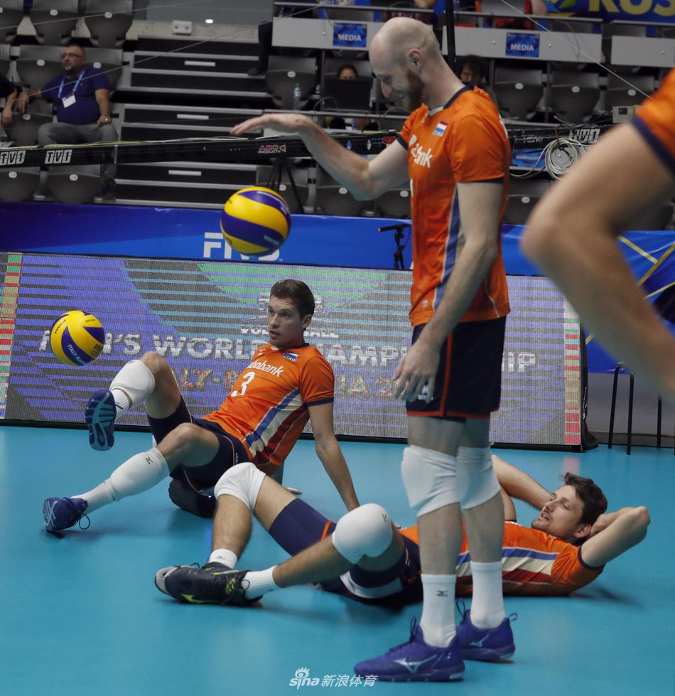 世锦赛中国男排1-3荷兰遭两连败