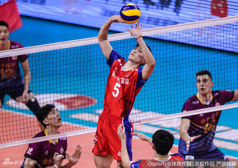 男排联赛半决赛首回合上海3-1江苏