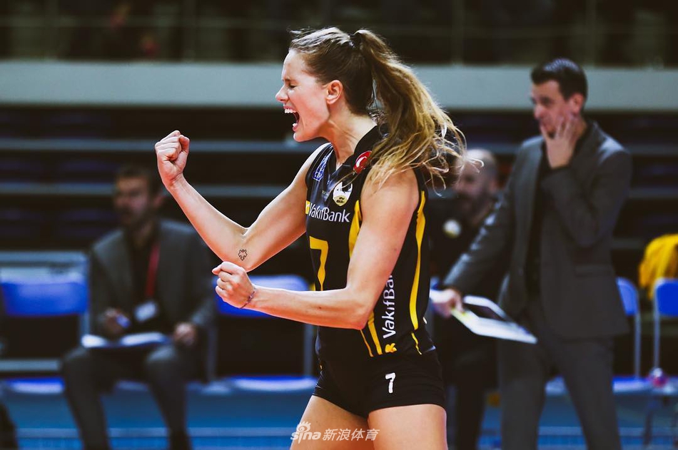 朱婷领衔瓦基弗银行超清大片