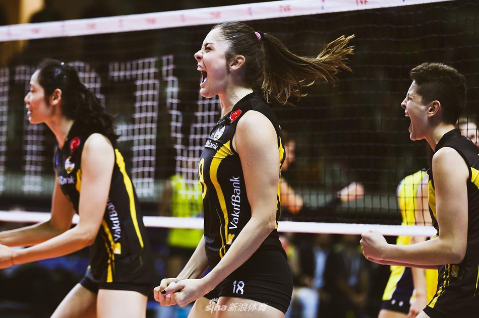 朱婷领衔瓦基弗银行超清大片