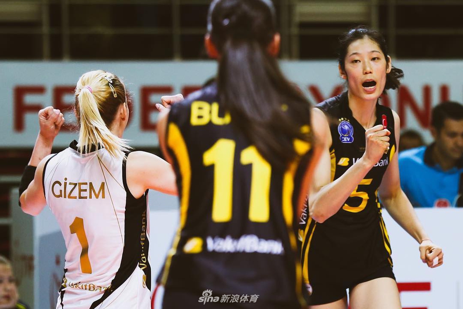 朱婷领衔瓦基弗银行超清大片