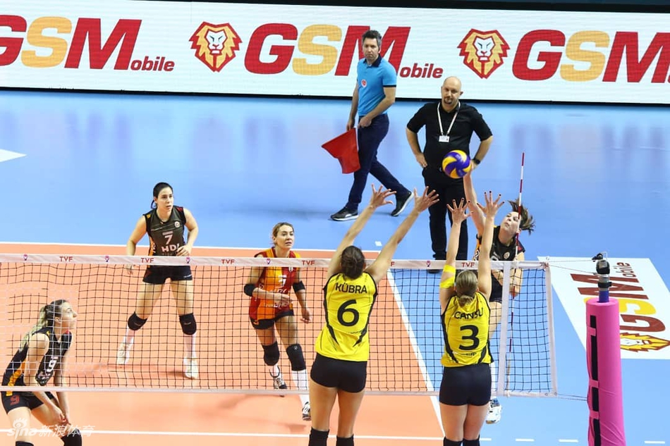 朱婷17分瓦基弗双杀加拉塔萨雷