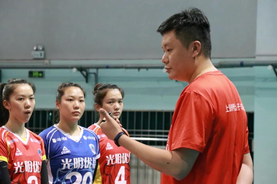 上海女排封闭集训有条不紊