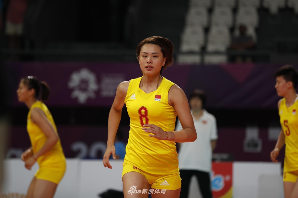 新浪直击亚运女排半决赛中国3-0日本