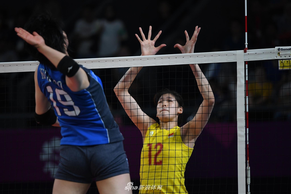新浪直击亚运女排半决赛中国3-0日本