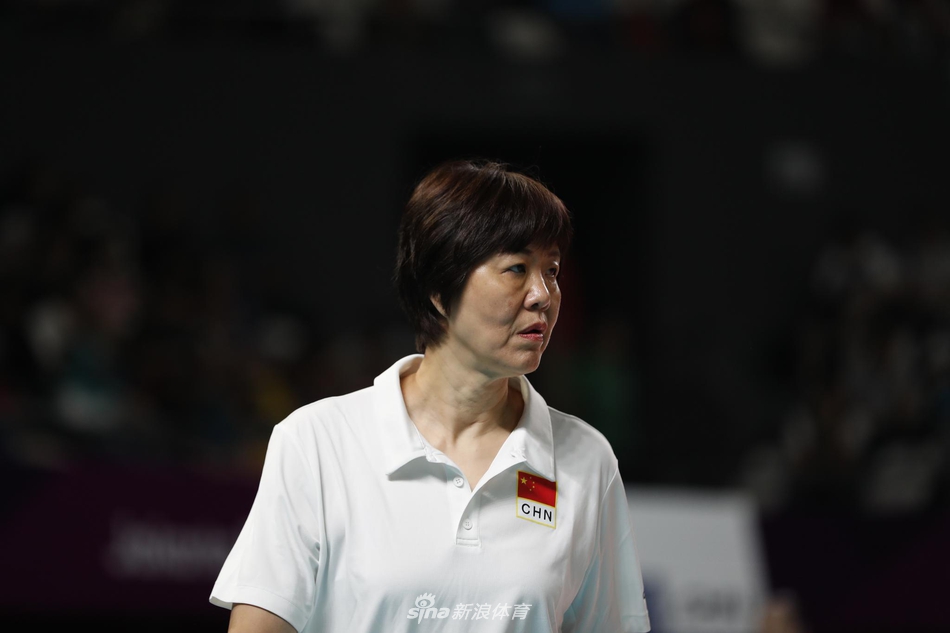 新浪直击亚运女排半决赛中国3-0日本