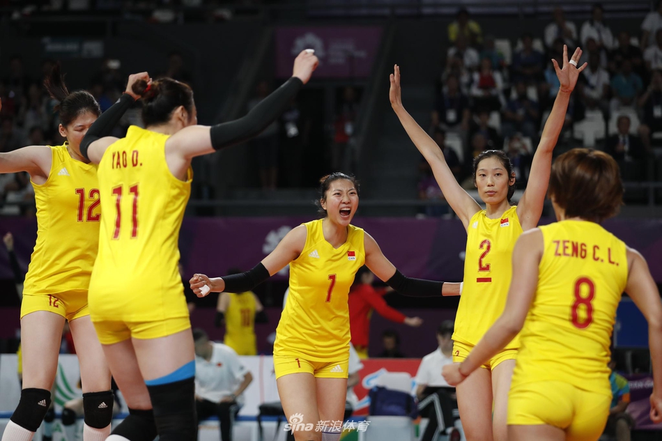 新浪直击亚运女排半决赛中国3-0日本