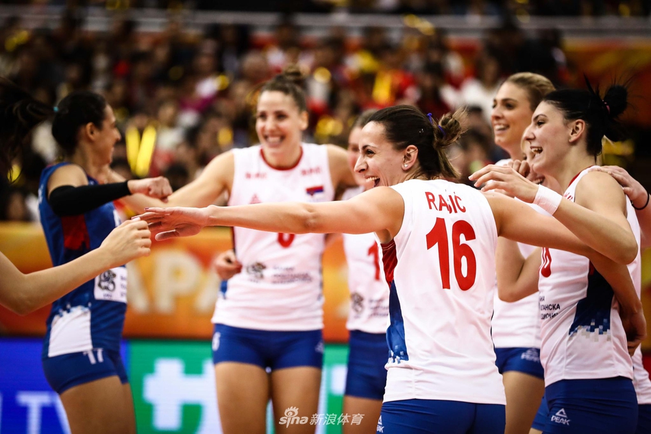 女排世锦赛六强战塞尔维亚3-0日本