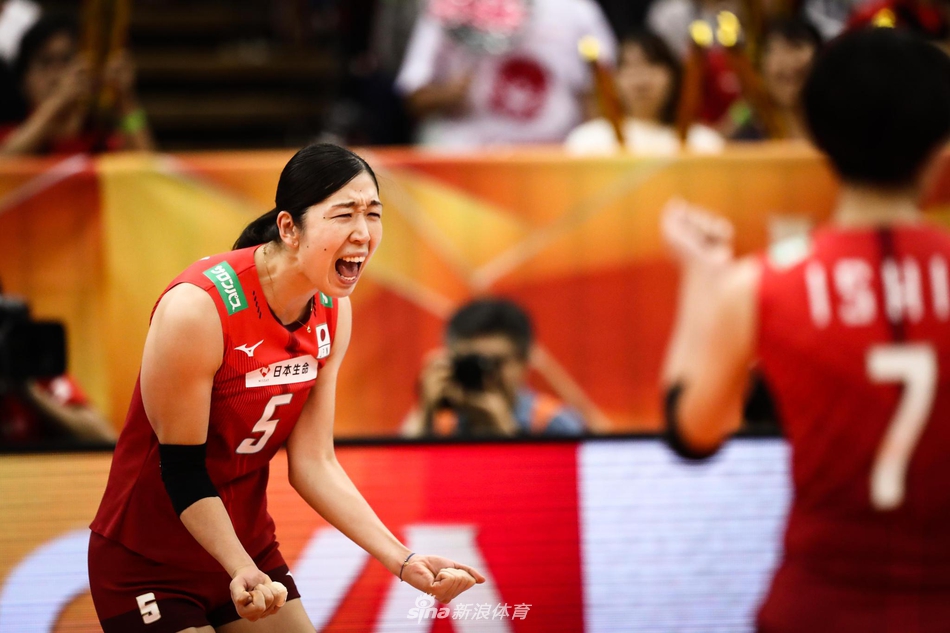 女排世锦赛六强战塞尔维亚3-0日本