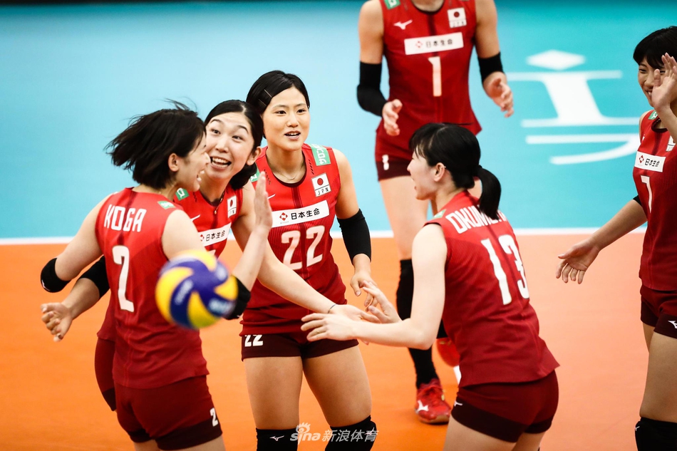 女排世锦赛六强战塞尔维亚3-0日本