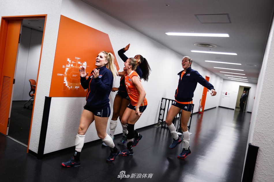 女排世锦赛铜牌战中国3-0荷兰