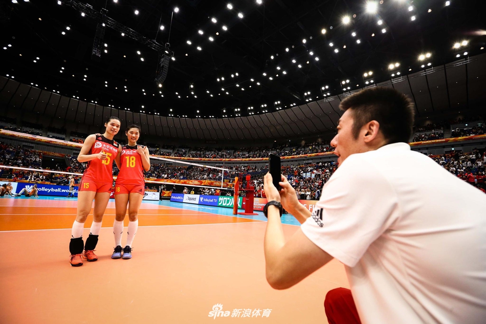 女排世锦赛铜牌战中国3-0荷兰