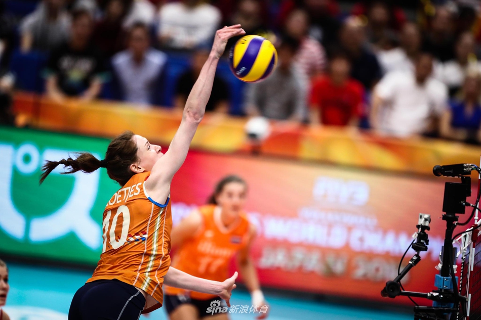 女排世锦赛铜牌战中国3-0荷兰