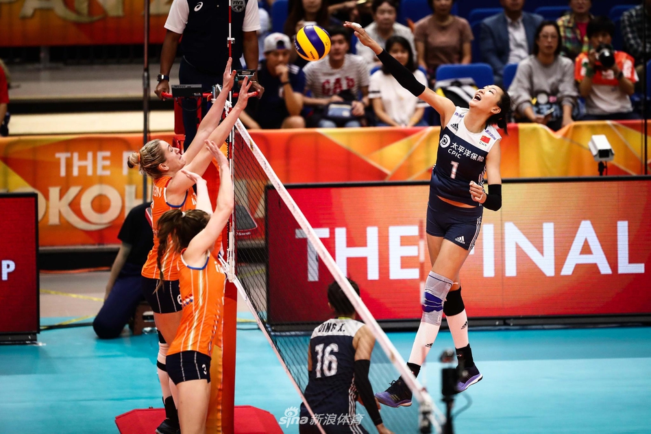 女排世锦赛铜牌战中国3-0荷兰