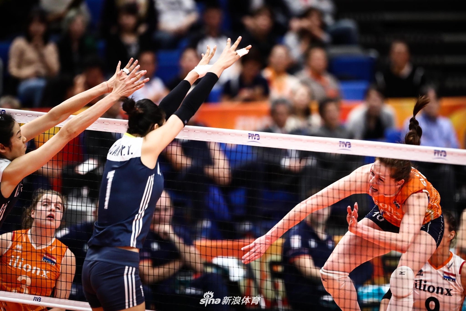 女排世锦赛铜牌战中国3-0荷兰