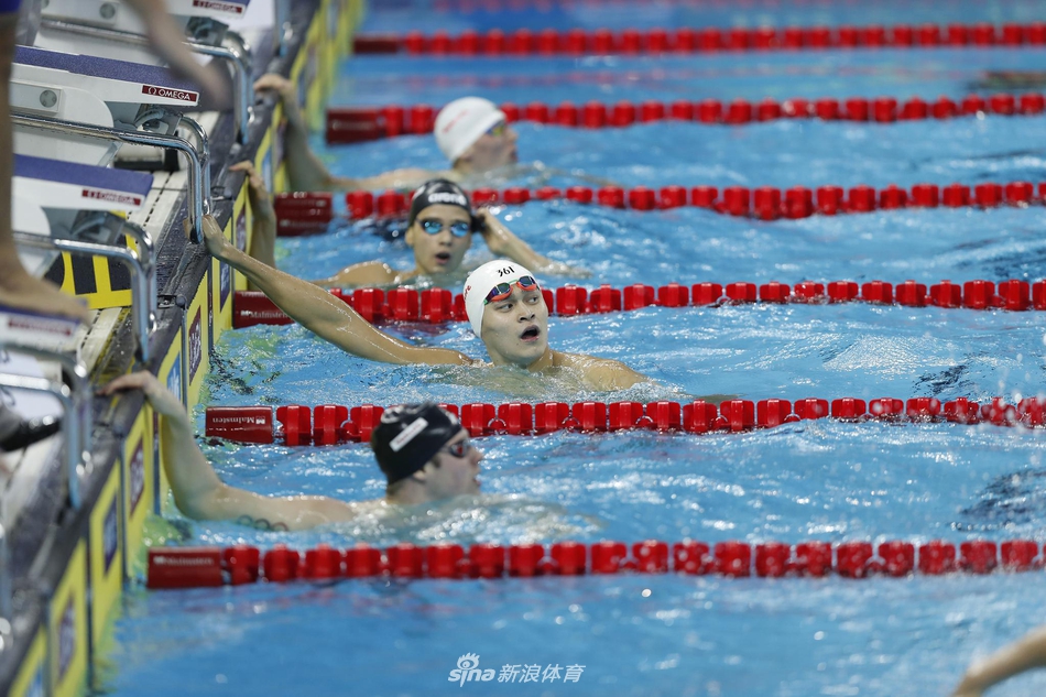新浪直击孙杨游泳短池世锦赛首秀