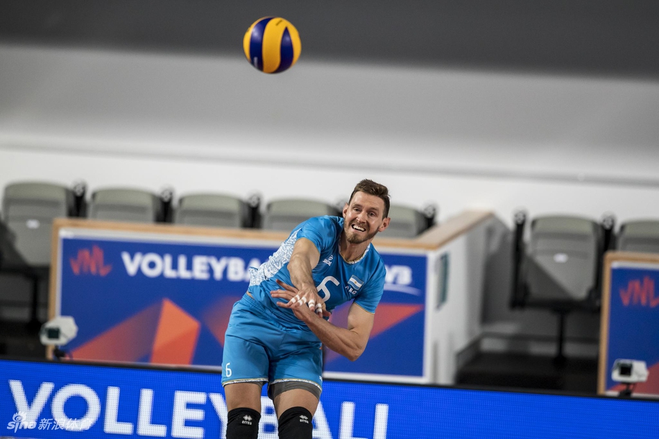 世联赛中国男排1-3阿根廷