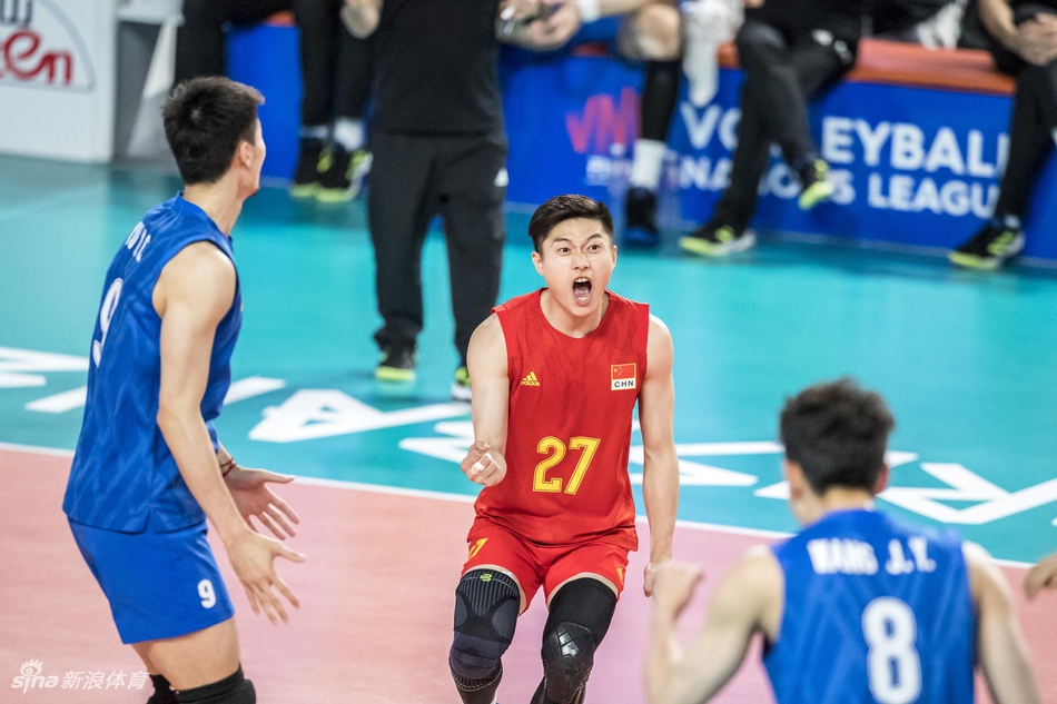 11连败！世联中国男排0-3俄罗斯