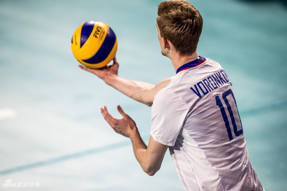 11连败！世联中国男排0-3俄罗斯