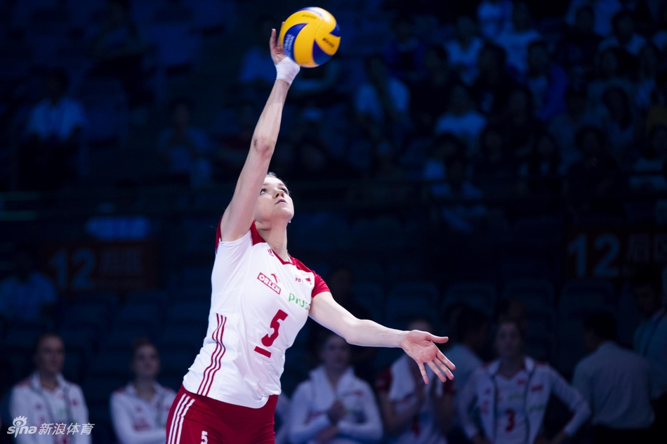 世联总决赛美国女排3-1波兰