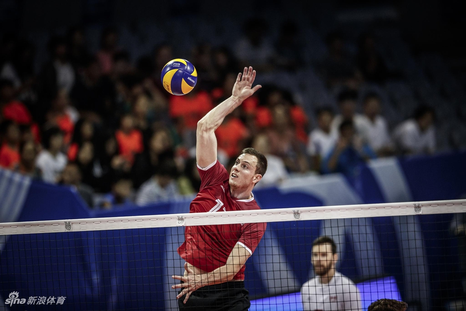 奥运资格赛中国男排2-3加拿大