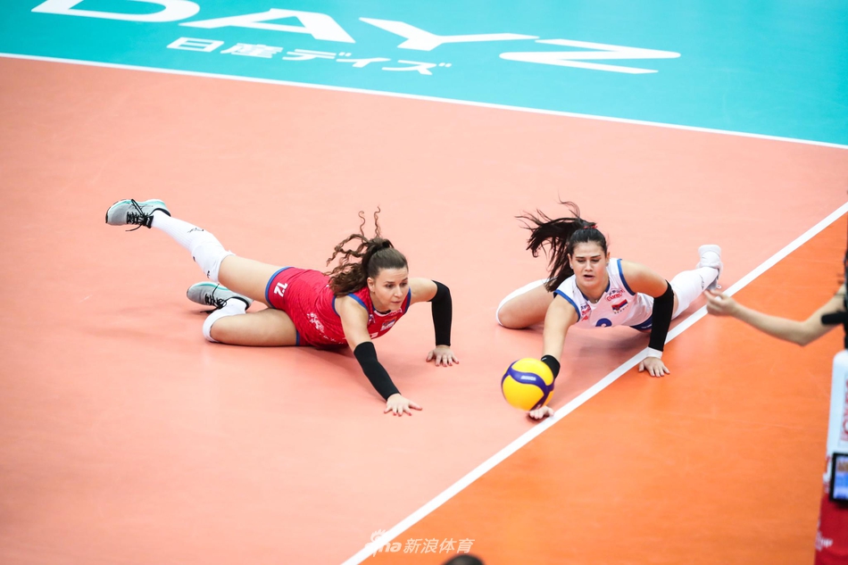 世界杯中国女排3-0塞尔维亚夺冠