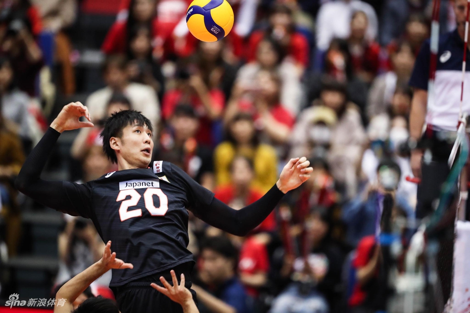 男排世界杯巴西男排提前一轮夺冠