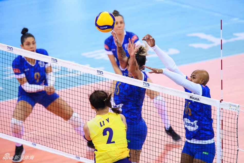 女排世俱杯广东恒大3-1米纳斯