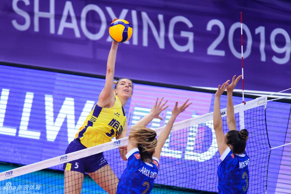 女排世俱杯广东恒大3-1米纳斯