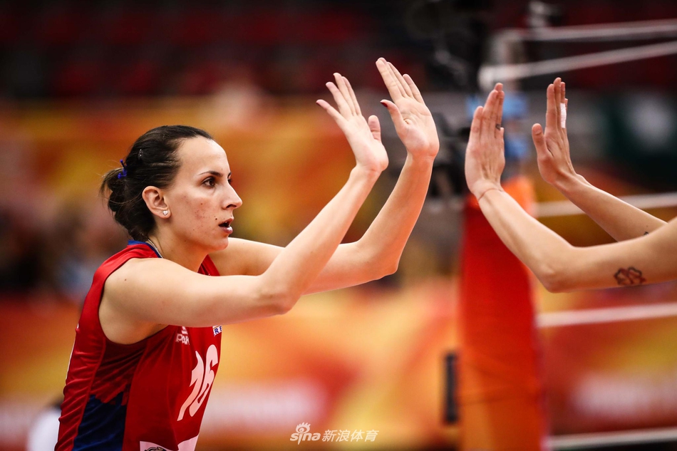 副攻：拉西奇（塞尔维亚）