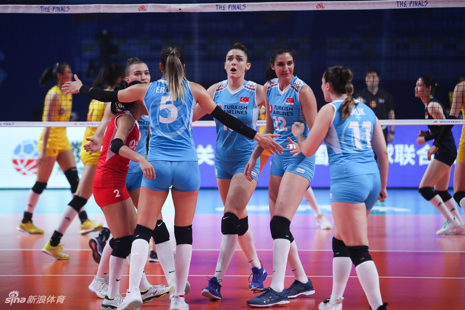 世联中国女排3-1土耳其摘铜牌